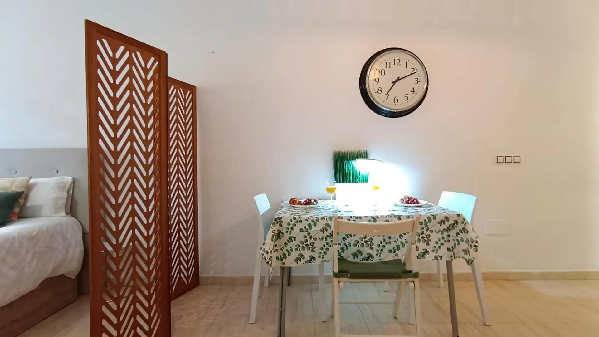 Apartamento Coqueto apartamento en centro historico de Malaga con parking opcional 0*,  España